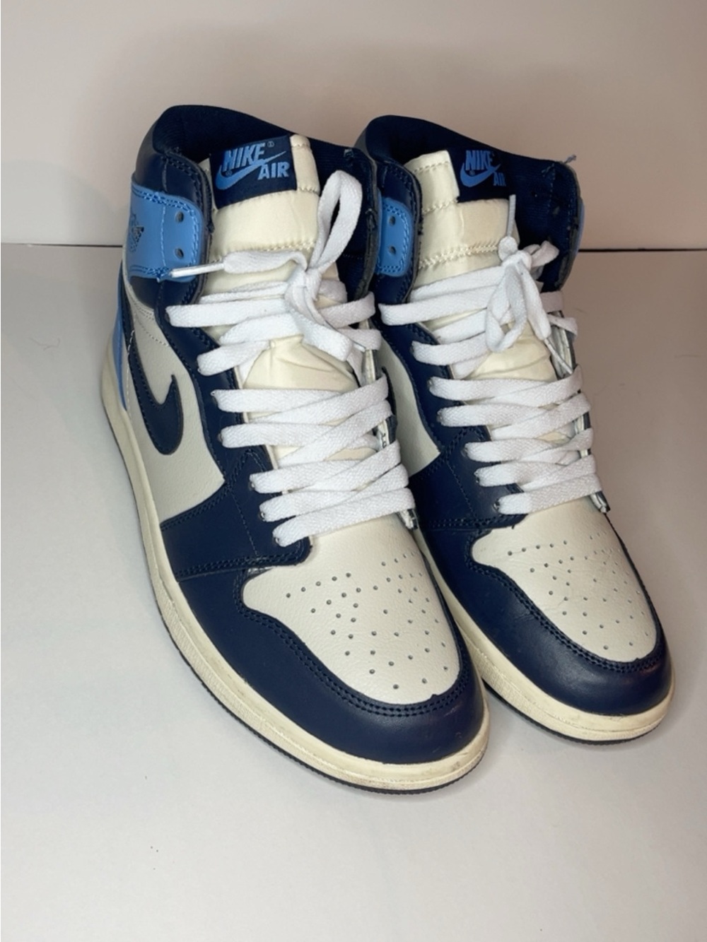 Nike Air Jordan 1 Mid UNC Blue Navy White Men’s Size 9.5